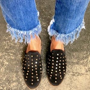 BEEK Siskin Rare Studded Mule size 9